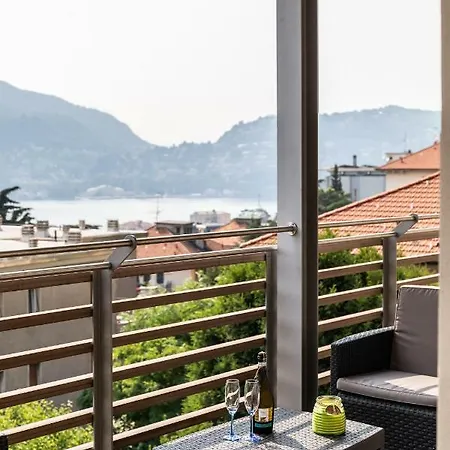 Luxury Lake View &