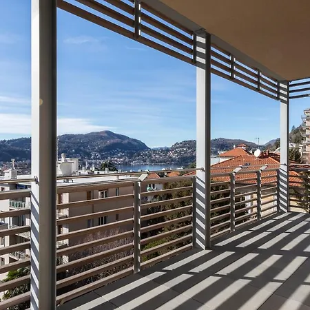 Luxury Lake View & Διαμέρισμα